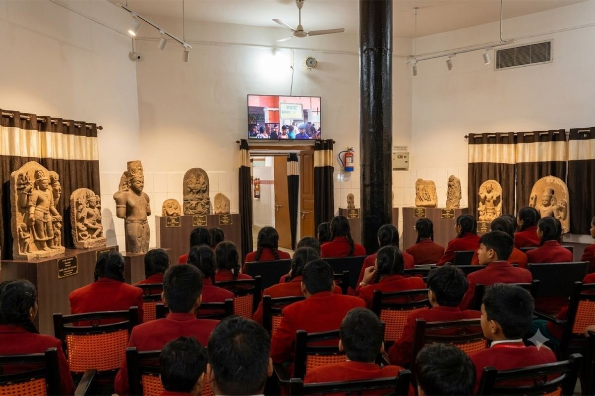 Students at a museum visit